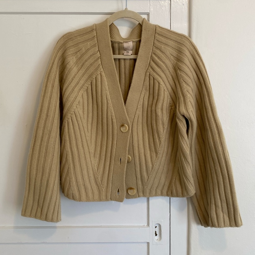H&M 100% Wool Cropped Cardigan